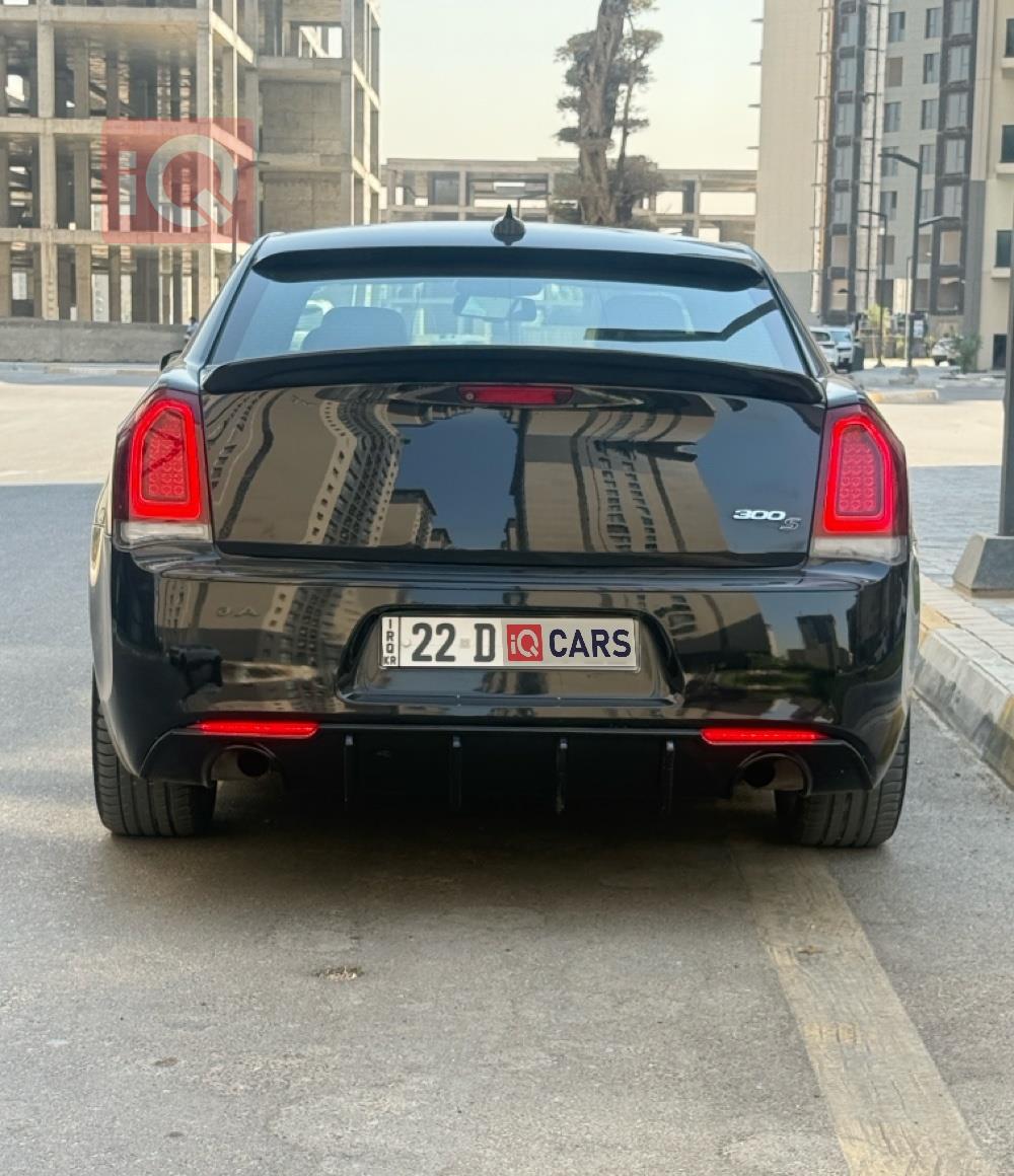 كرايسلر 300